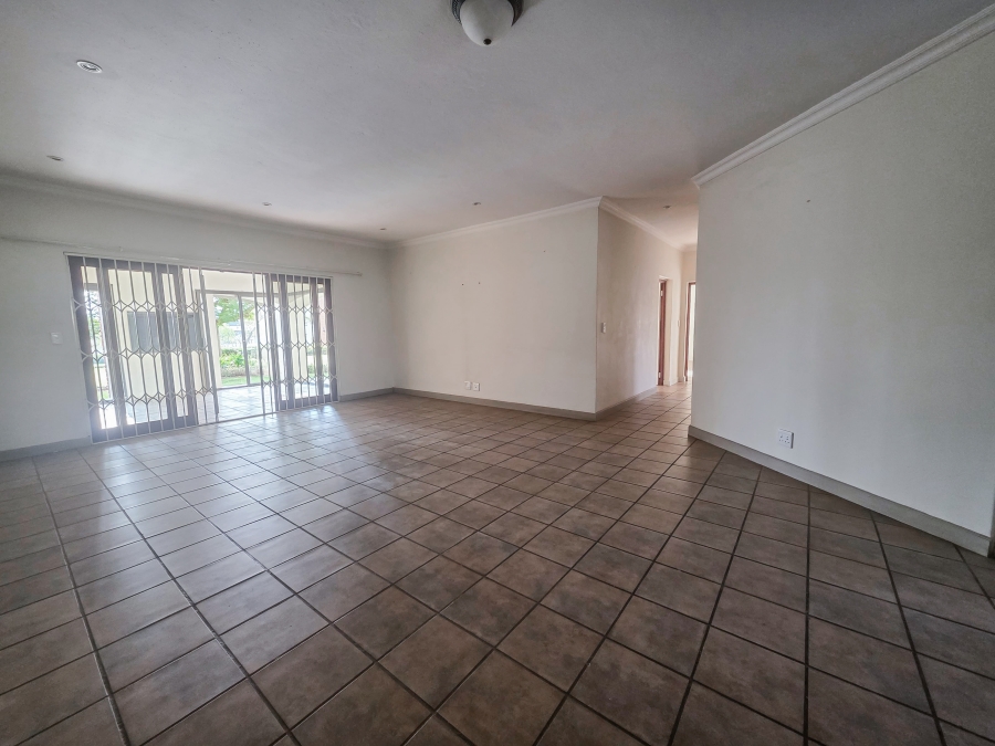 To Let 3 Bedroom Property for Rent in Meerhof North West